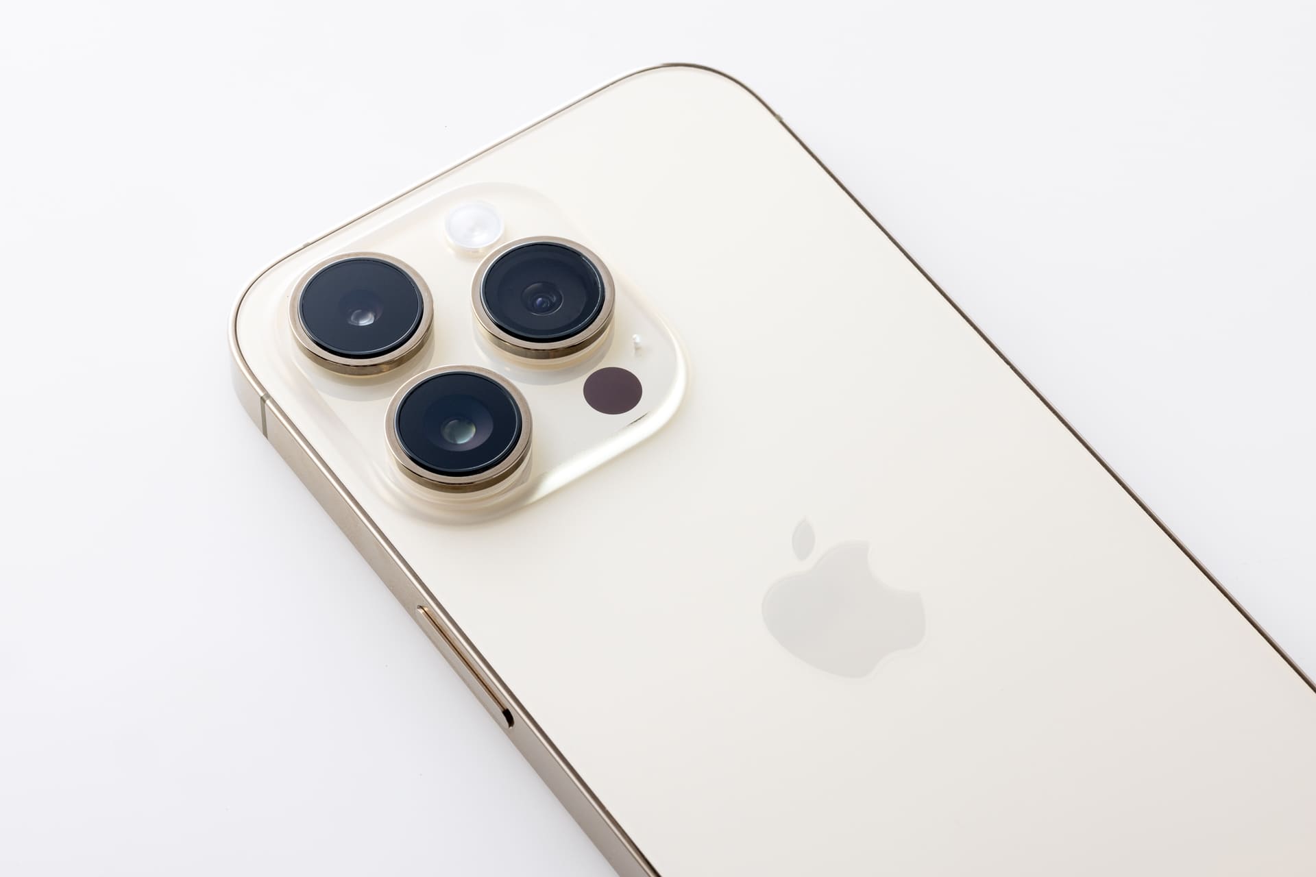 iPhone 14 Proの背面カメラ