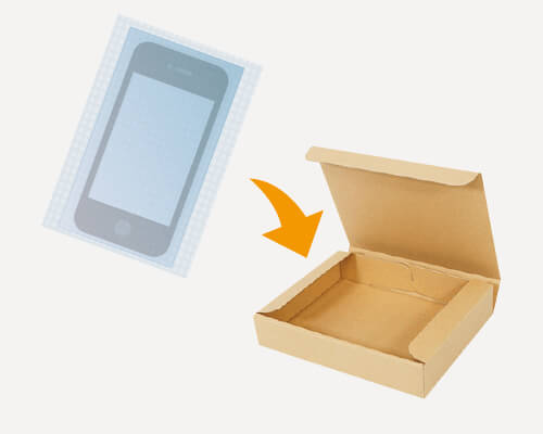 郵送買取用に梱包されたスマートフォン
